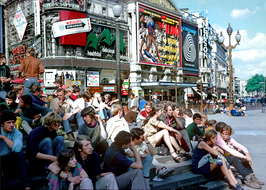 1967 piccadilly square